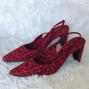 ST. JOHN ANIMAL PRINT MULE, red